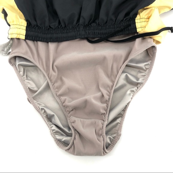 Nike Gray & Yellow Athletic Shorts, Size M - Picture 3 of 7